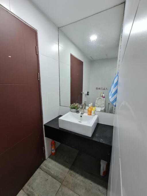 Apartment V' Bros Vivacity 3bedroom J4.2 Got Dryer