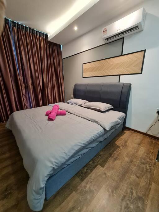 V' Bros Vivacity 3bedroom J4.2 Got Dryer Apartment *
